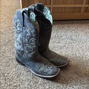 Stylish Blue Embroidered Women's Cowboy Boots